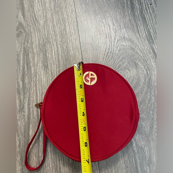 Giorgio Armani Red Satin Round Clutch Wristlet Makeup Cosmetics Bag-Like New - Picture 9 of 12